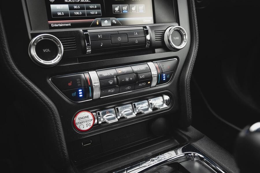 Ford USA Mustang vaihtoauto