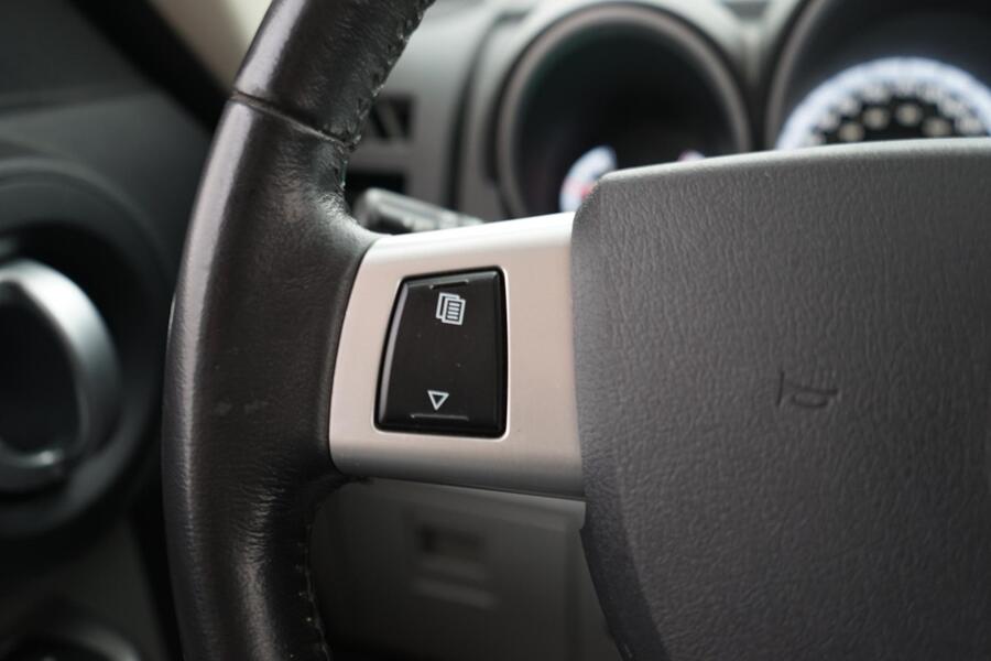 Dodge Nitro vaihtoauto