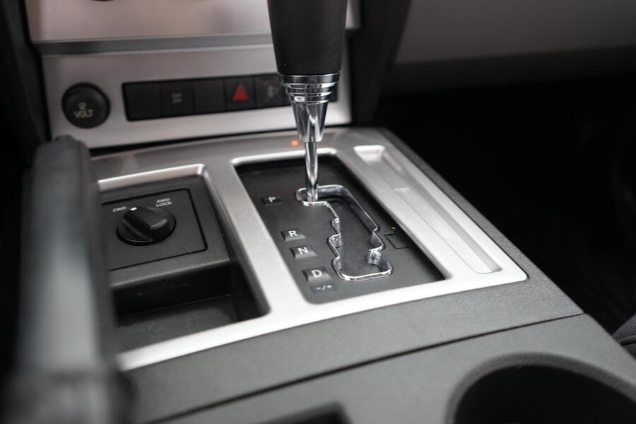 Dodge Nitro vaihtoauto