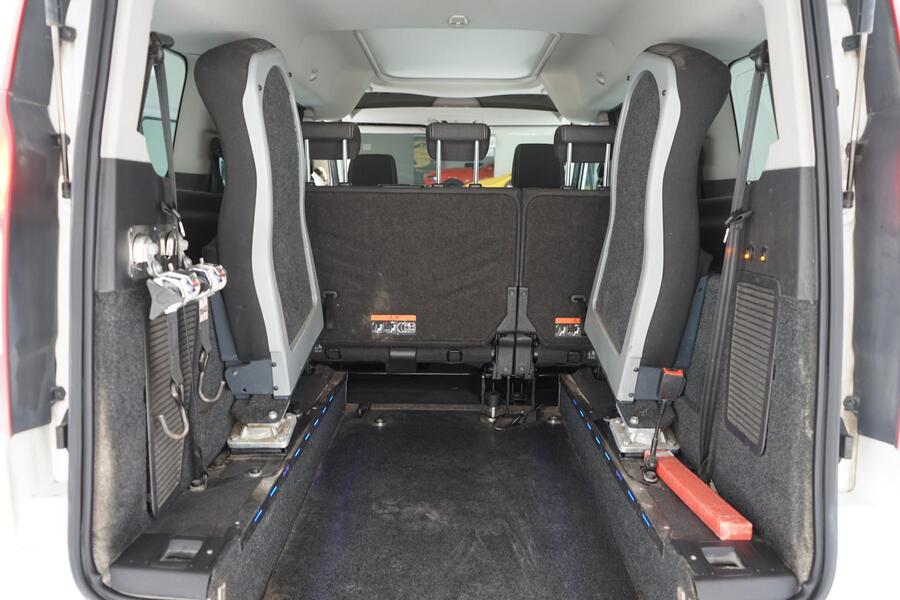 Ford Tourneo Connect vaihtoauto