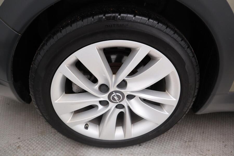 Opel Insignia vaihtoauto