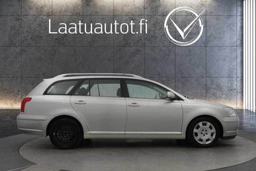 Toyota Avensis vaihtoauto