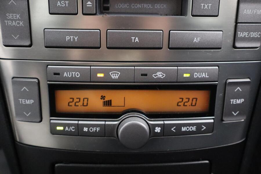 Toyota Avensis vaihtoauto