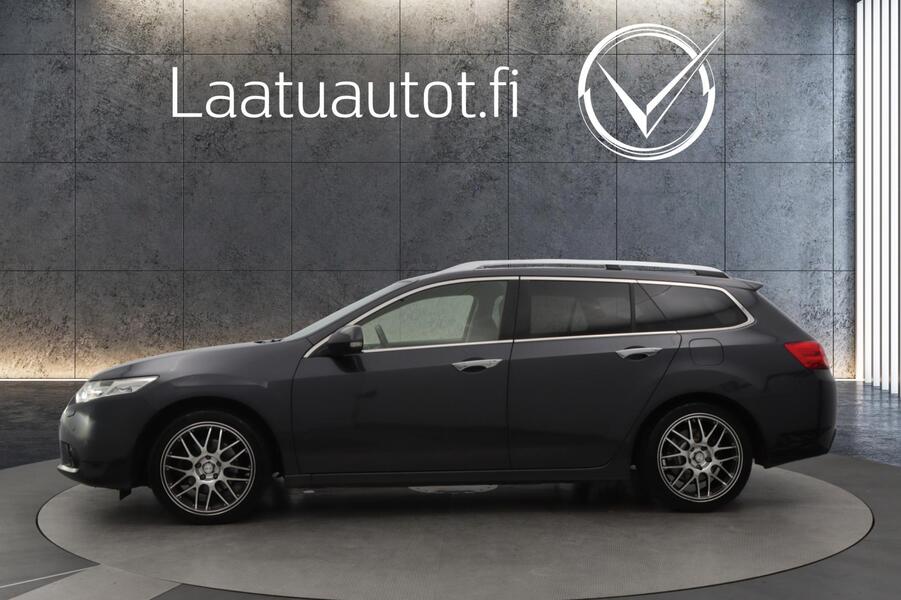 Honda Accord vaihtoauto