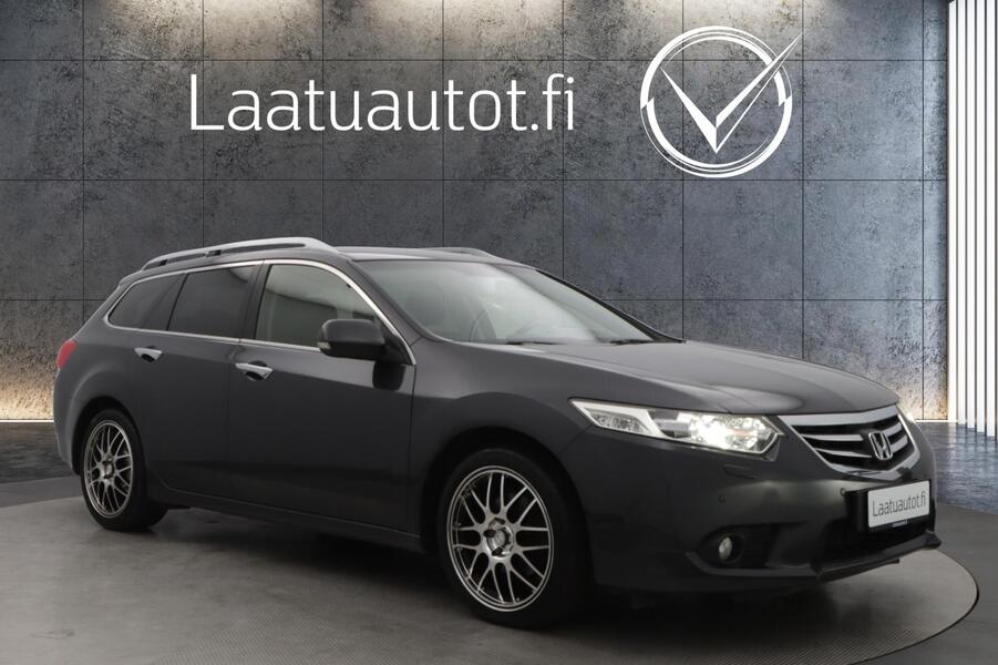 Honda Accord vaihtoauto
