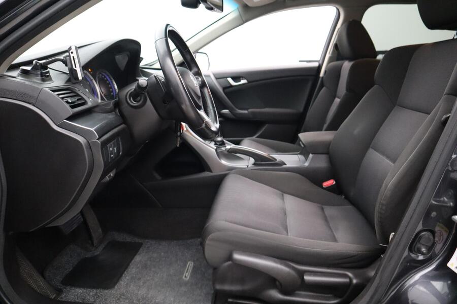 Honda Accord vaihtoauto