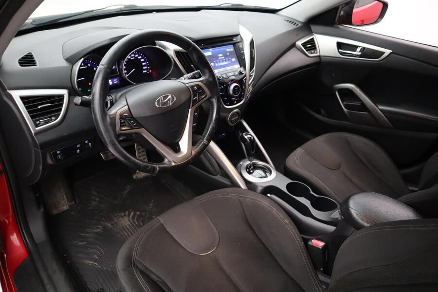 Hyundai Veloster vaihtoauto