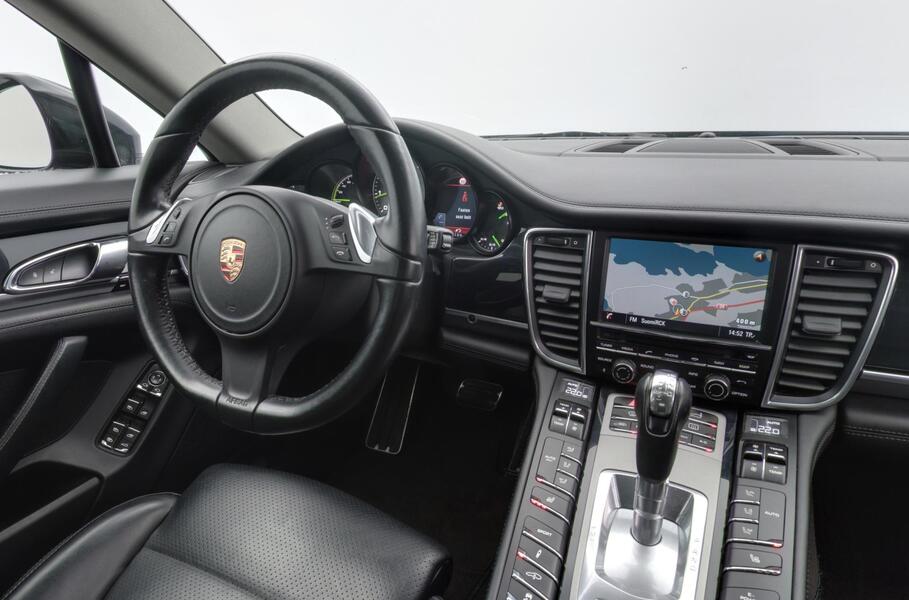 Porsche Panamera vaihtoauto