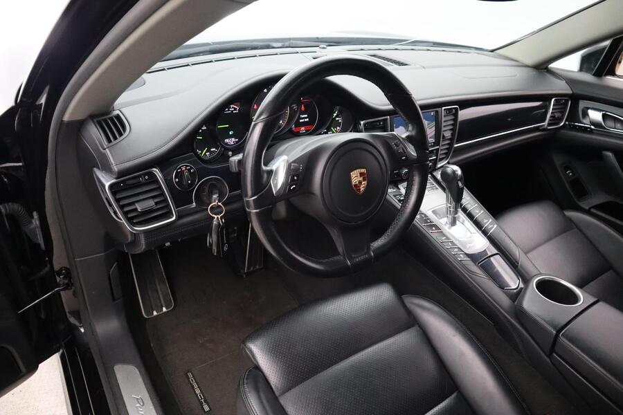 Porsche Panamera vaihtoauto