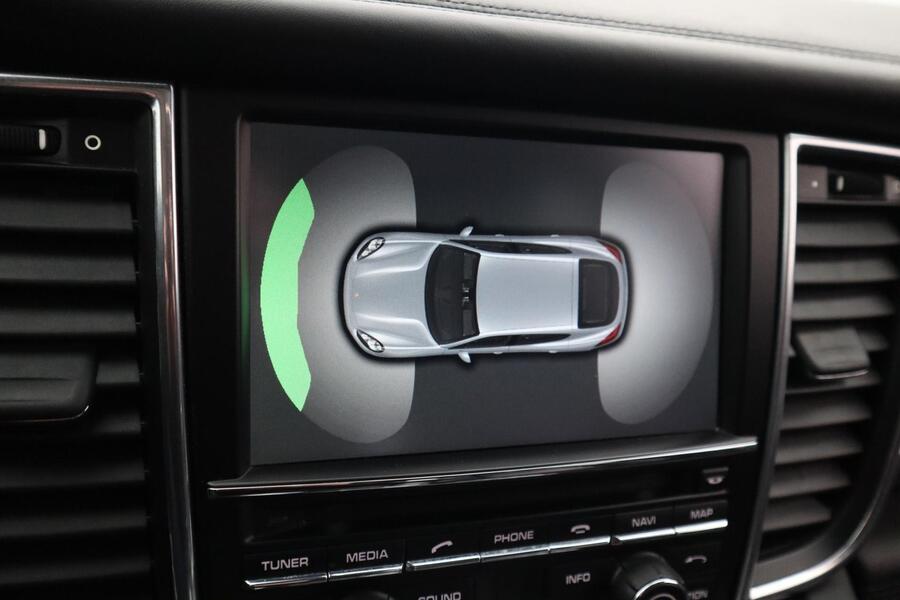 Porsche Panamera vaihtoauto