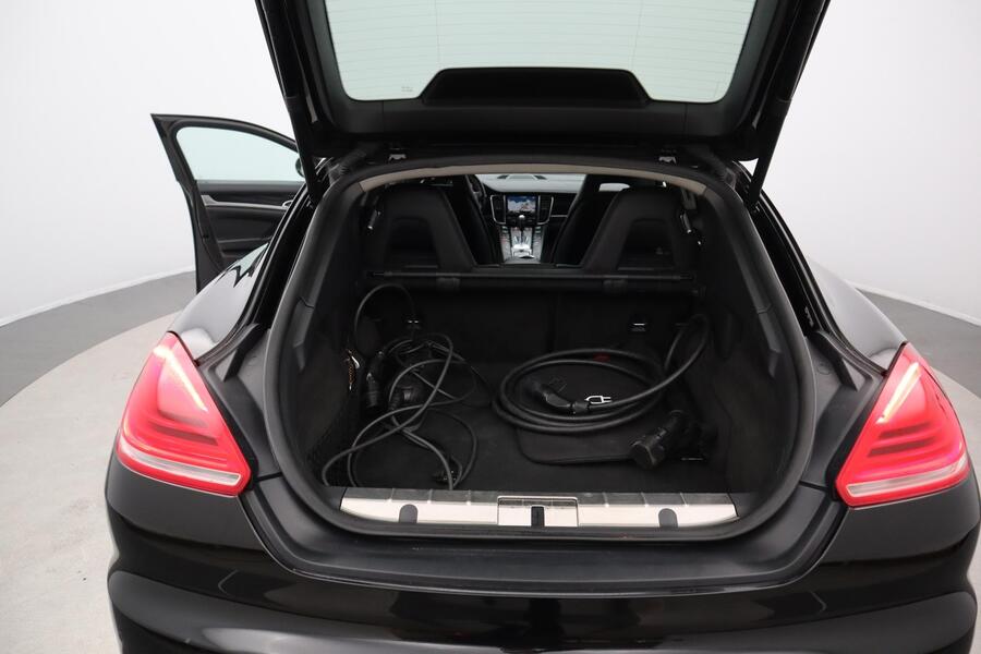 Porsche Panamera vaihtoauto