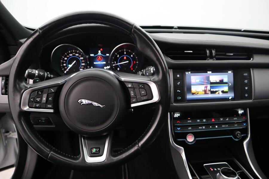 Jaguar XF vaihtoauto