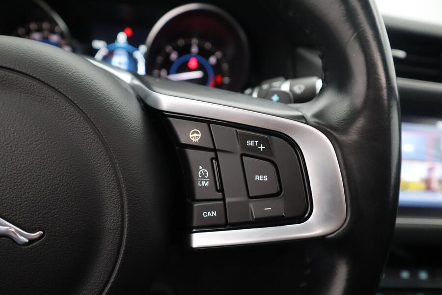 Jaguar XF vaihtoauto