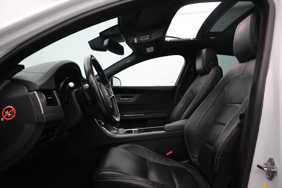 Jaguar XF vaihtoauto