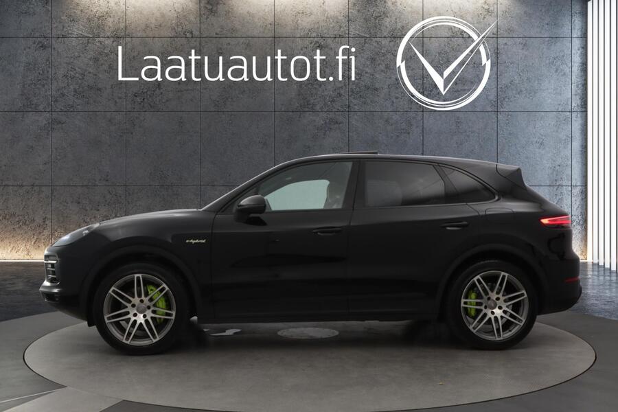 Porsche Cayenne vaihtoauto