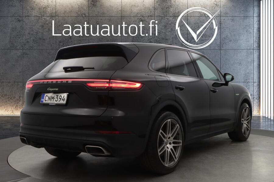 Porsche Cayenne vaihtoauto