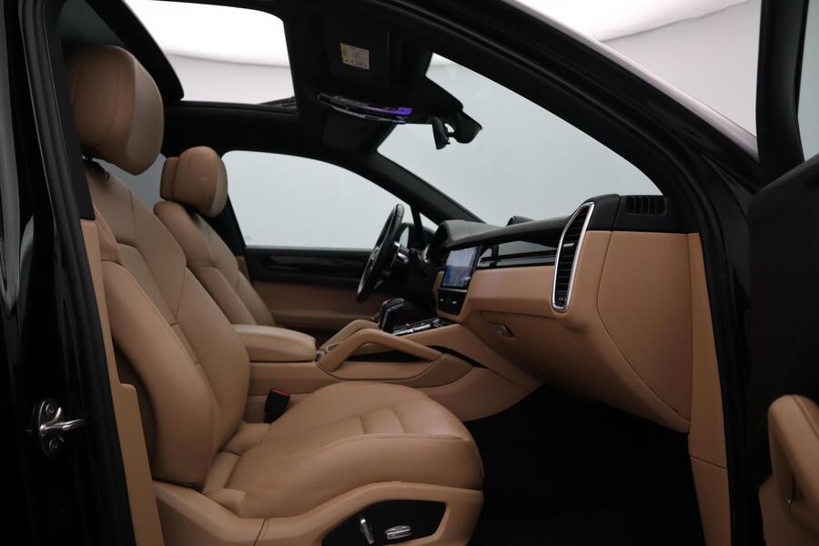 Porsche Cayenne vaihtoauto