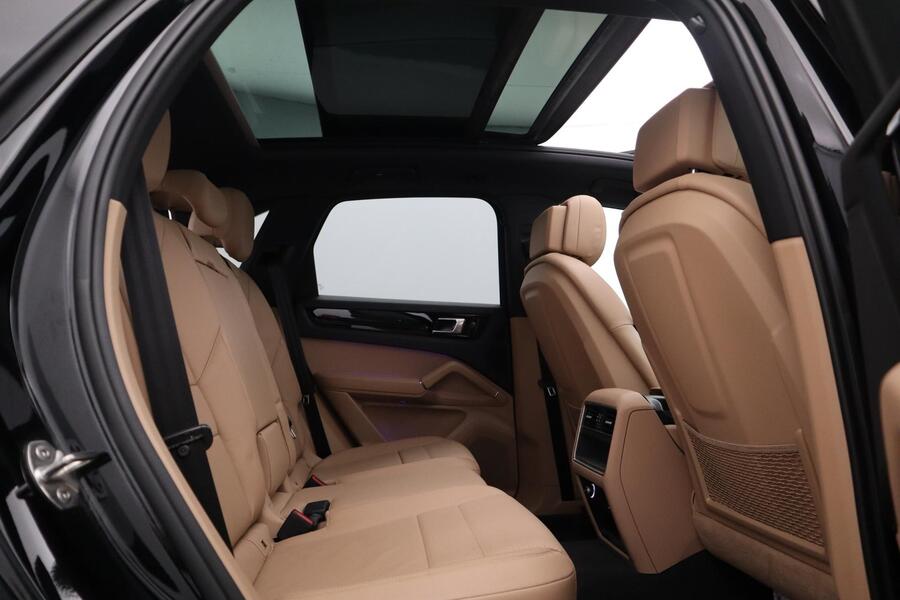 Porsche Cayenne vaihtoauto