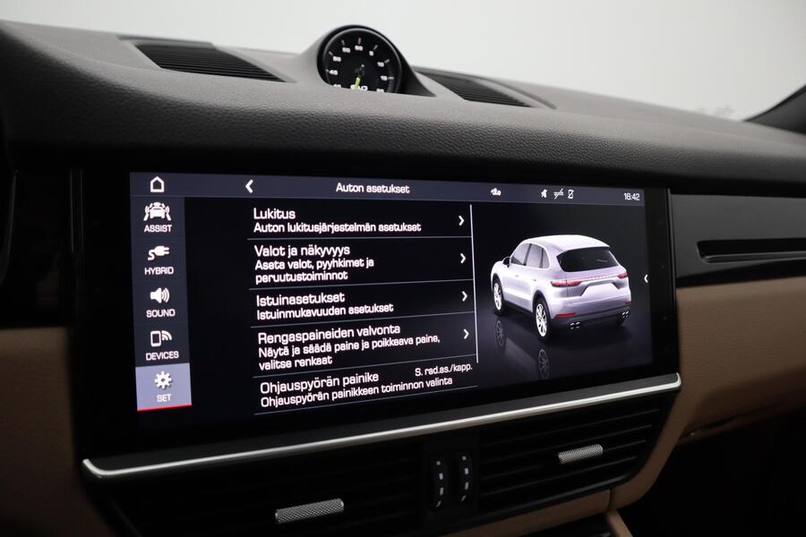 Porsche Cayenne vaihtoauto