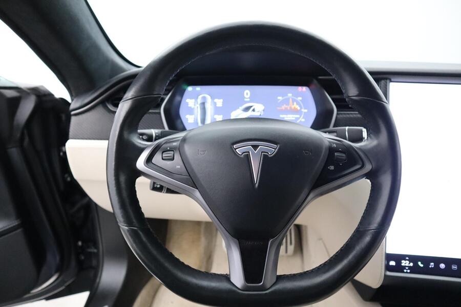Tesla Model S vaihtoauto