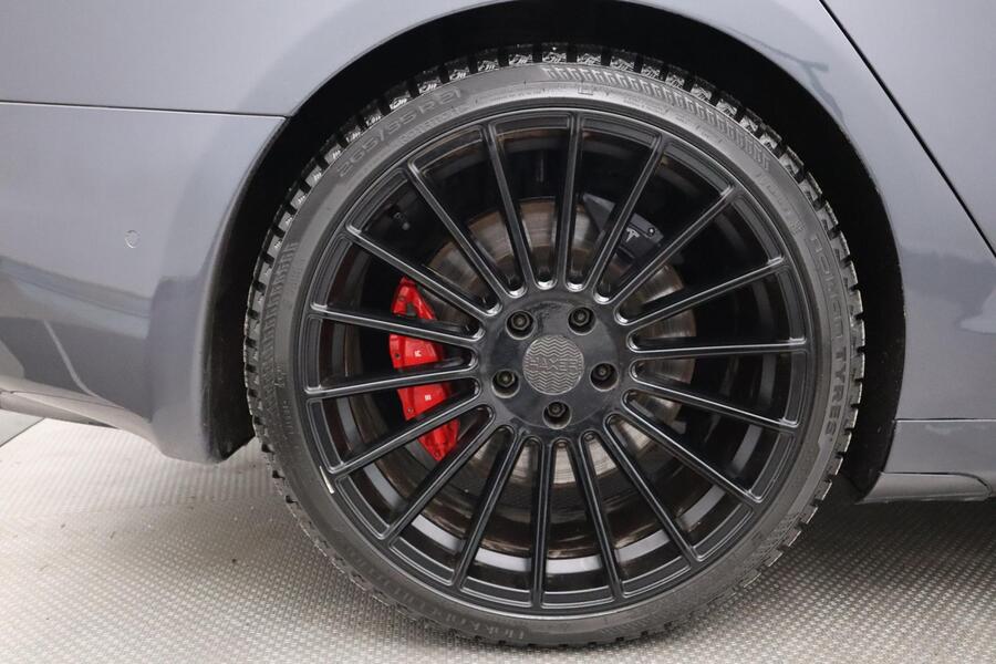 Tesla Model S vaihtoauto