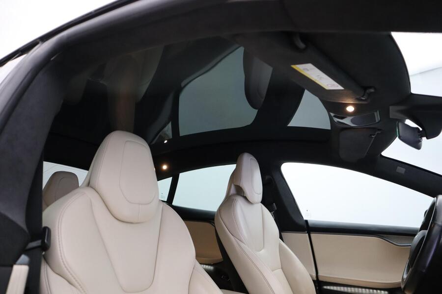 Tesla Model S vaihtoauto