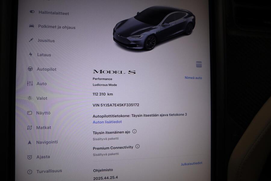 Tesla Model S vaihtoauto