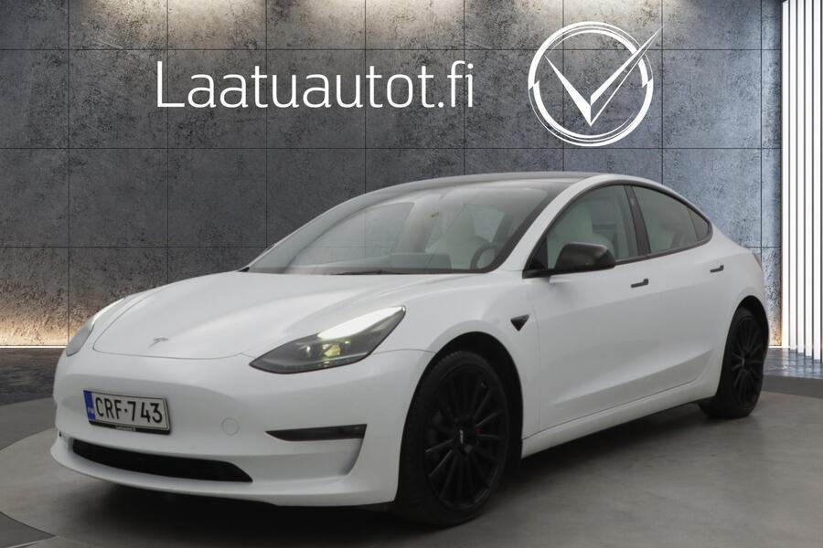 Tesla Model 3 vaihtoauto