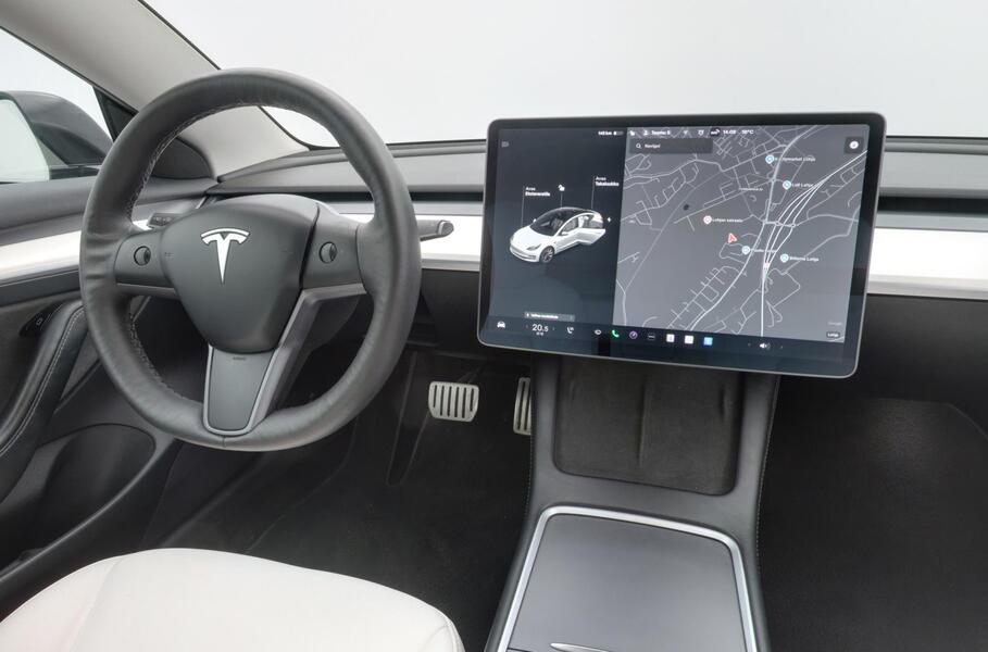 Tesla Model 3 vaihtoauto