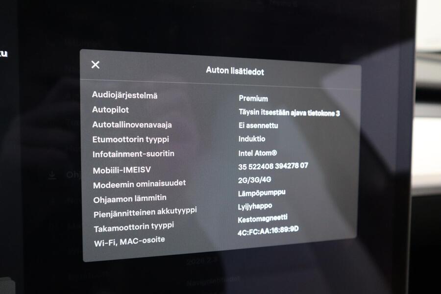 Tesla Model 3 vaihtoauto