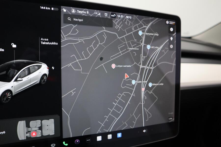 Tesla Model 3 vaihtoauto