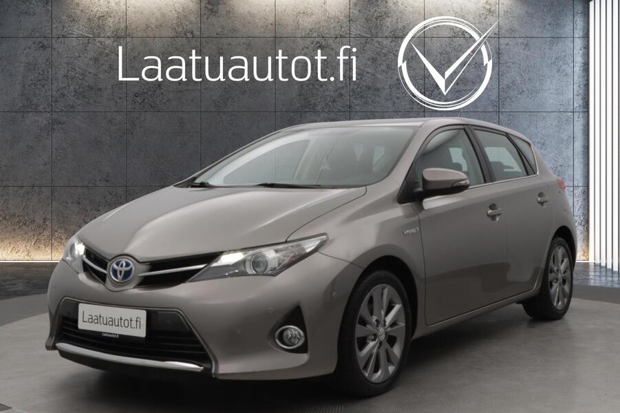 Toyota Auris vaihtoauto