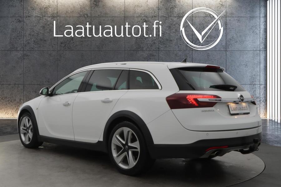 Opel Insignia vaihtoauto