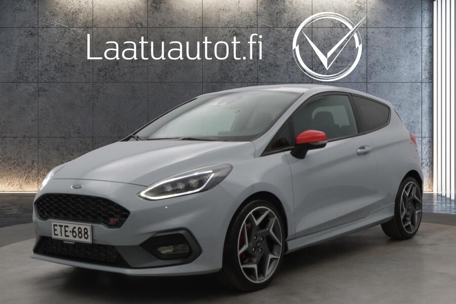 Ford Fiesta vaihtoauto