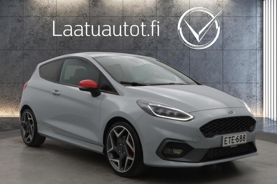 Ford Fiesta vaihtoauto