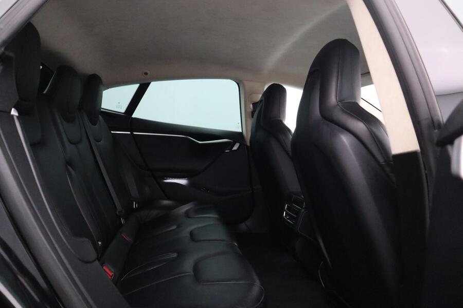 Tesla Model S vaihtoauto