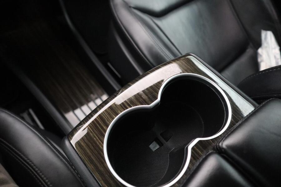 Tesla Model S vaihtoauto