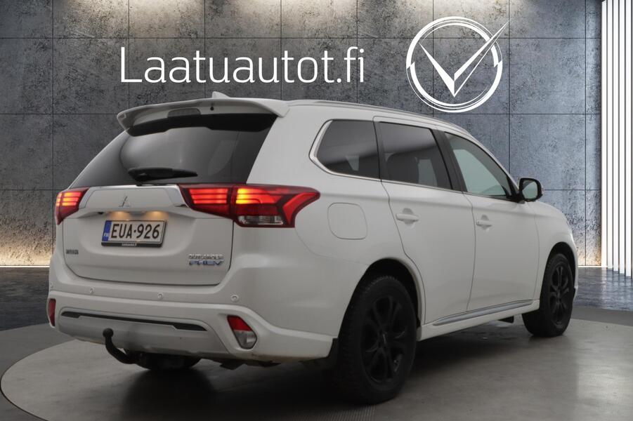 Mitsubishi Outlander PHEV vaihtoauto