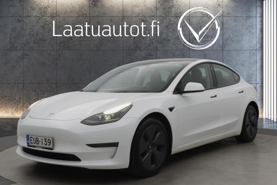Tesla Model 3 vaihtoauto
