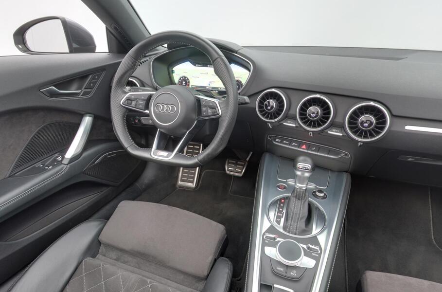 Audi TT vaihtoauto