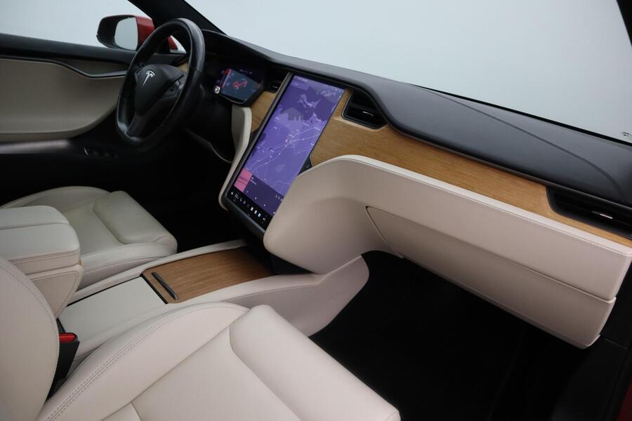 Tesla Model S vaihtoauto