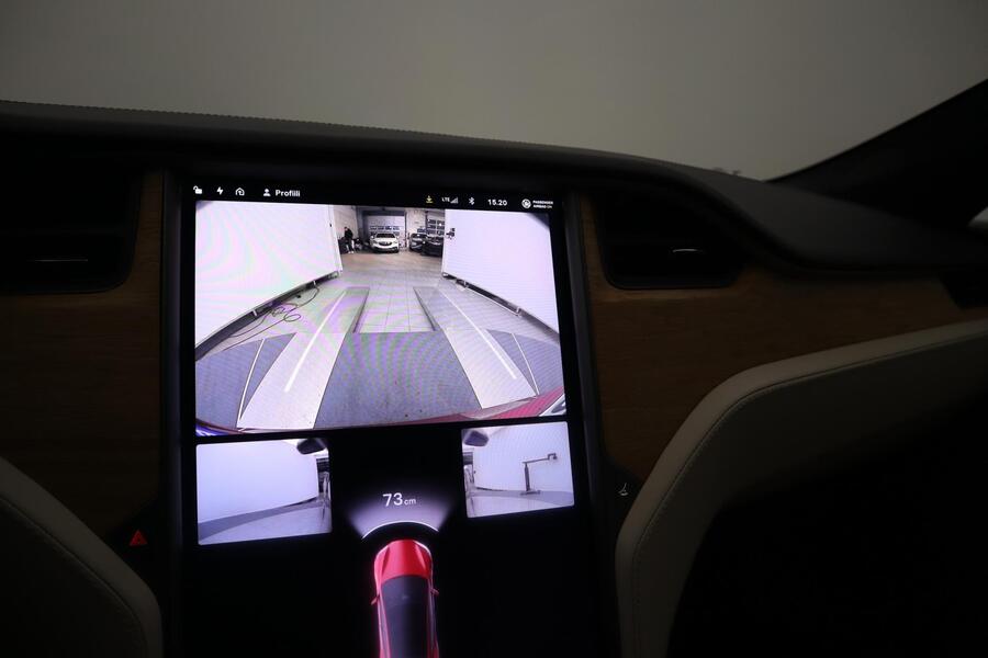 Tesla Model S vaihtoauto