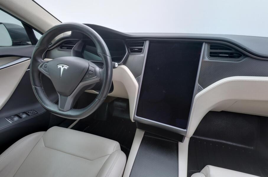 Tesla Model S vaihtoauto