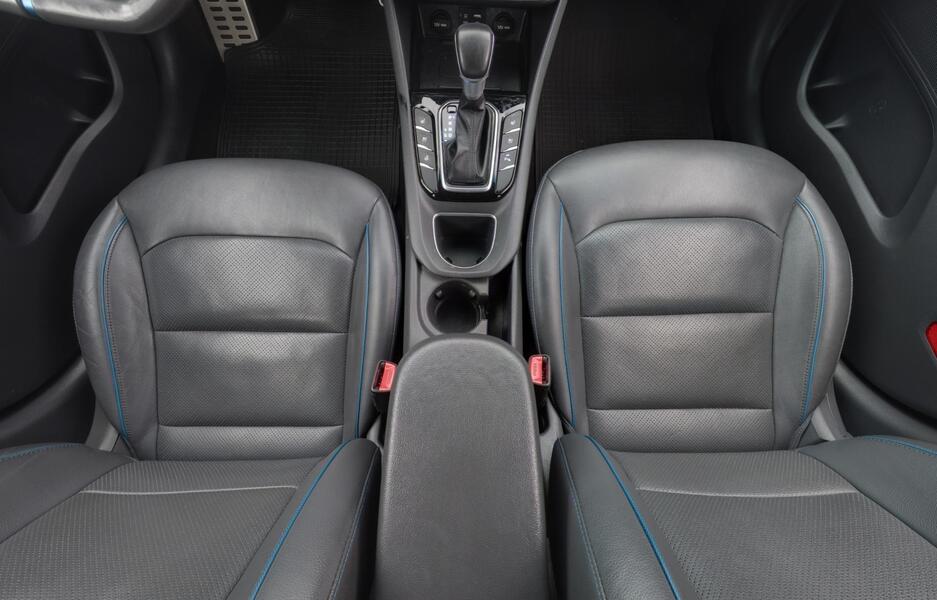 Hyundai IONIQ hybrid vaihtoauto