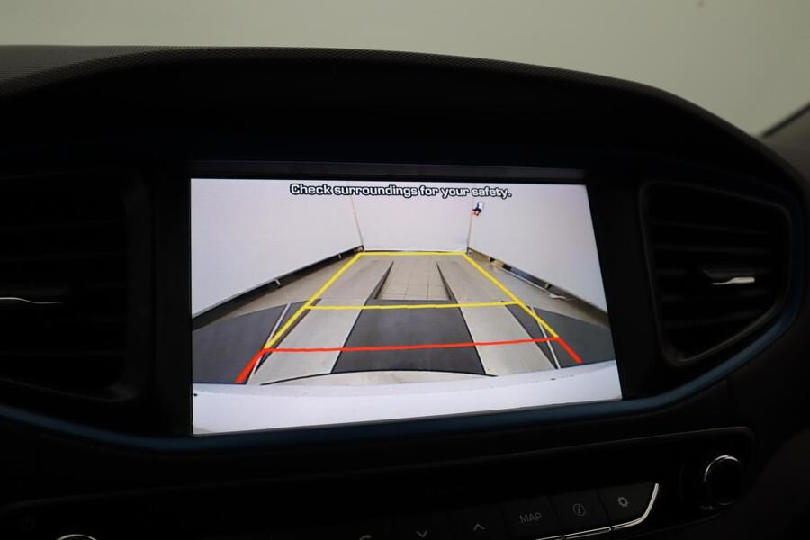 Hyundai IONIQ hybrid vaihtoauto