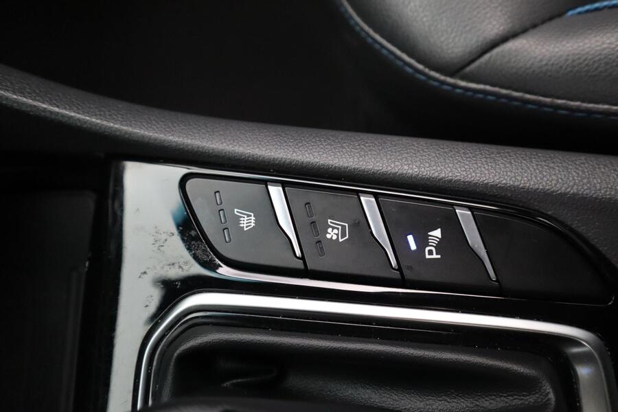 Hyundai IONIQ hybrid vaihtoauto