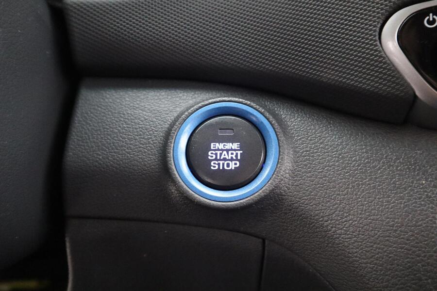 Hyundai IONIQ hybrid vaihtoauto