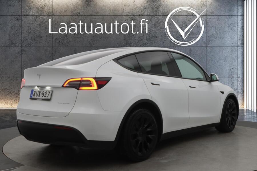 Tesla Model Y vaihtoauto