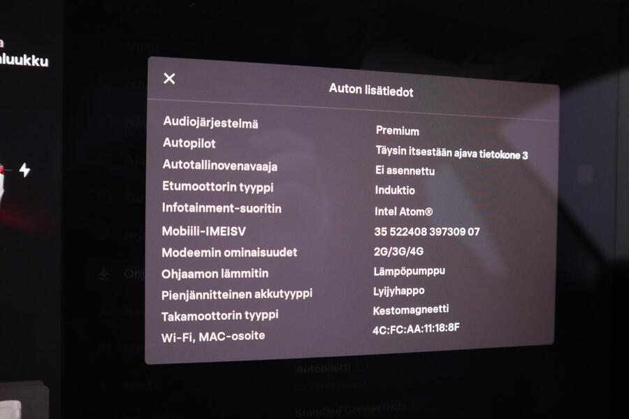 Tesla Model 3 vaihtoauto