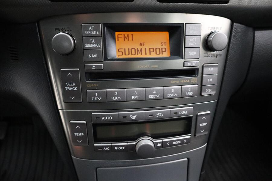 Toyota Avensis vaihtoauto